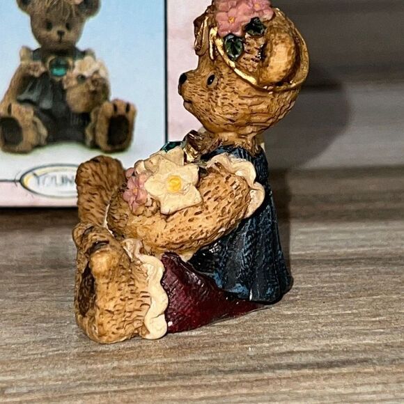 Vintage Berry Hill Bears May Birthstone Young #31404 NIB Giftables Mothers Gift - Picture 3 of 6